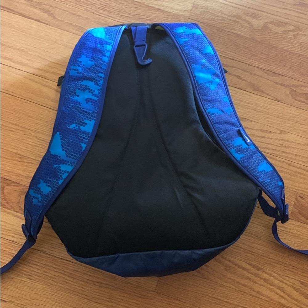 Nike Backpack - Picture 2 of 4